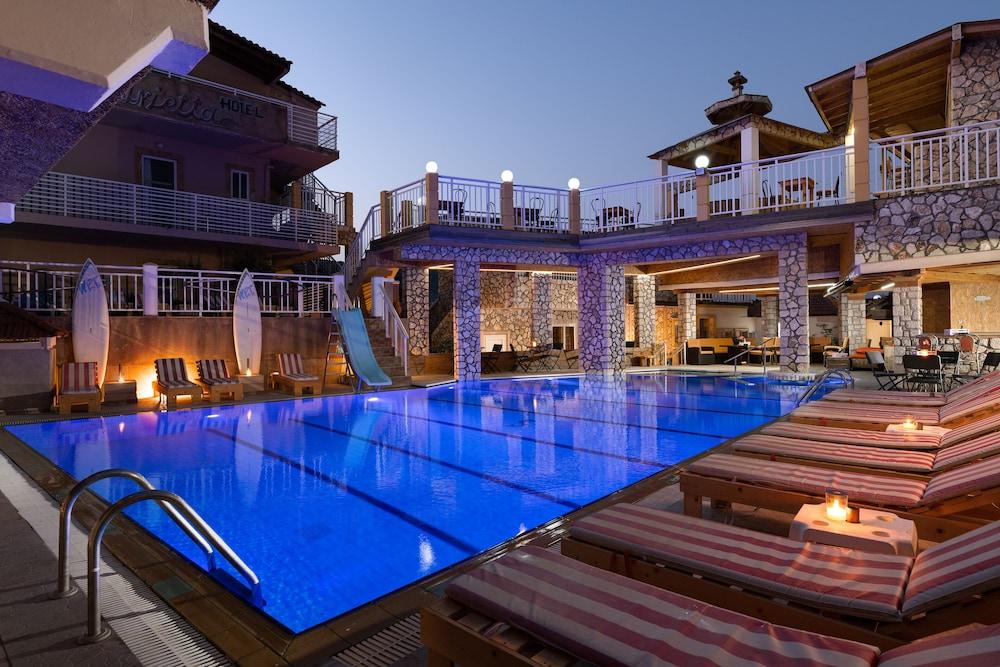 Marietta Hotel Apartments Пастида Экстерьер фото